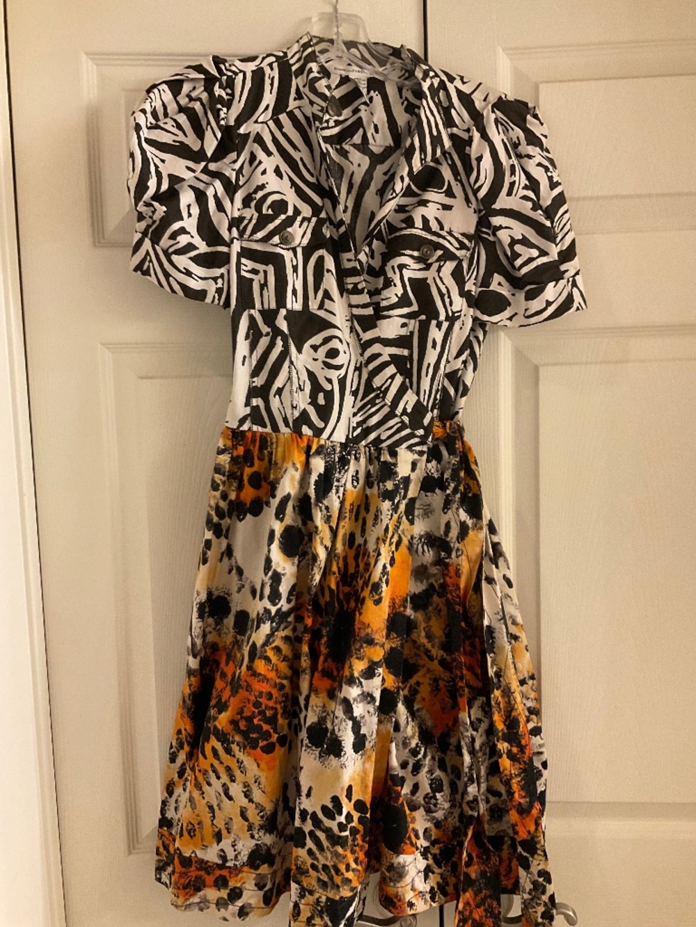 Diane Von Furstenberg DVF wrap dress US 6